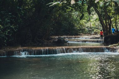Tayland, ERAWAN WATERFall Ormanda