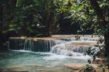 Tayland, ERAWAN WATERFall Ormanda