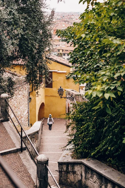 维罗纳Castel San Pietro地区的街道 — 图库照片