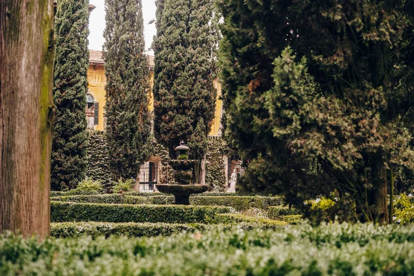 Giardino Justi Bahçeleri, Verona