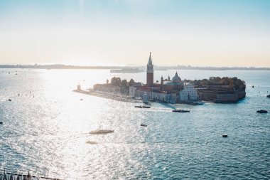 San Giorgio Maggiore adasında panoramik hava manzarası, Venedik, Veneto, İtalya