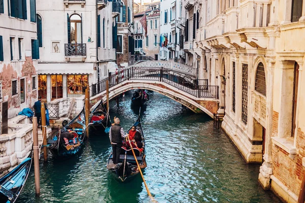 Belle Vue Sur Petit Canal Venise Avec Gondoles — Photo