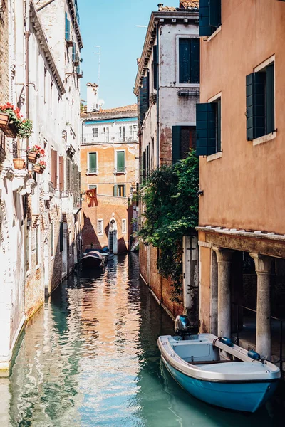 Belle Vue Sur Petit Canal Venise Avec Gondoles — Photo
