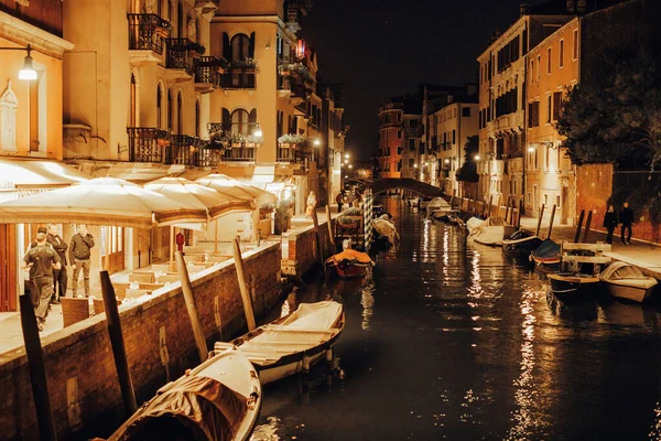 Evening View Canal Boats Venice Italy — Stock Photo, Image