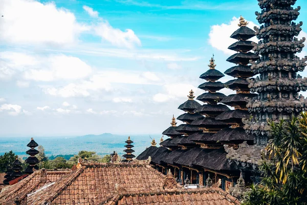 Endonezya, Bali 'deki Pura Besakih Tapınağı