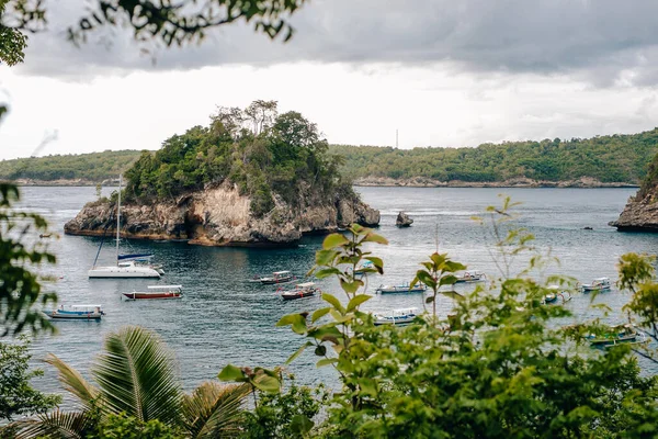 Crystal Bay Nusa Penida Manzarası