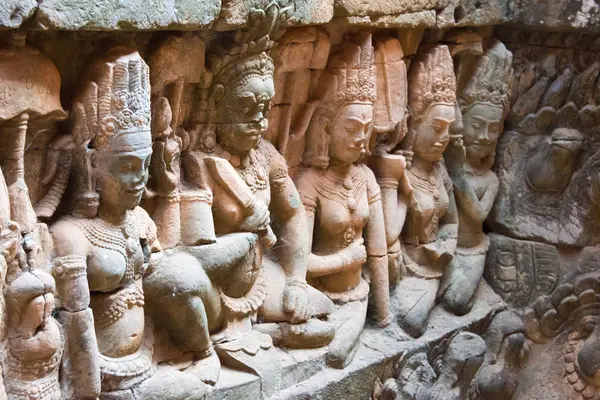 Siem Reap, Cambodia - Feb 3 2015: Angkor Thom. a famous Historical site(UNESCO World Heritage Site) in Angkor, Siem Reap, Cambodia. — Stock Photo, Image