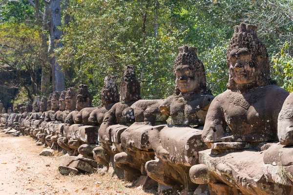 Siem Reap, Kamboçya - 3 Şubat 2015: Angkor Thom. bir ünlü Ören (Unesco Dünya Mirası) Angkor, Siem Reap, Kamboçya.