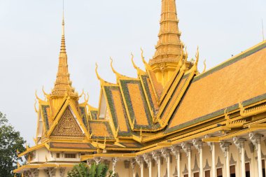 Phnom Penh, Kamboçya - Jan 30 2015: Kraliyet Sarayı. Phnom Penh, Kamboçya'da ünlü bir ören.