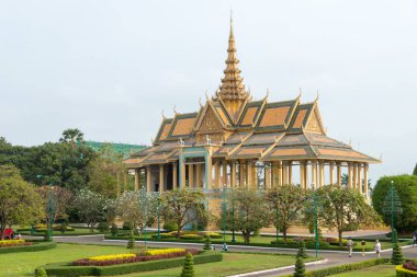 Phnom Penh, Kamboçya - Jan 30 2015: Kraliyet Sarayı. Phnom Penh, Kamboçya'da ünlü bir ören.