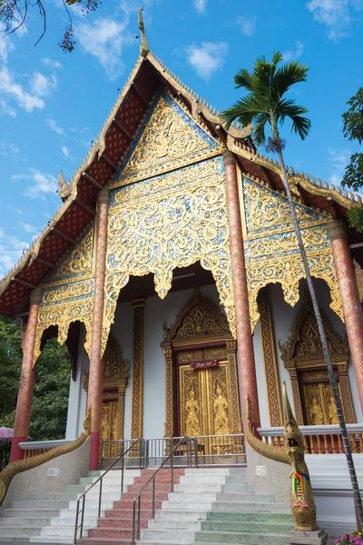 Chiang Mai, Thaimaa. - Helmikuu 13 2015: Wat Chai Sri Phum. kuuluisa historiallinen kohde Chiang Mai, Thaimaa . — kuvapankkivalokuva