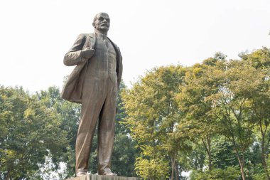 Hanoi, Vietnam - Jan 20 2015: Hanoi, Vietnam için Lenin heykeli.