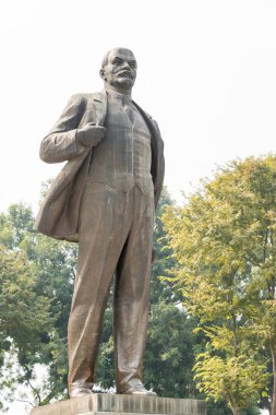 Hanoi, Vietnam - Jan 20 2015: Hanoi, Vietnam için Lenin heykeli.