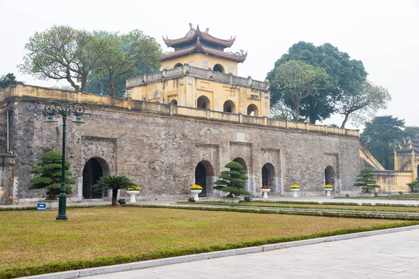 Hanoj, Vietnam - Jan 21 2015: Centrální sektor císařské pevnosti Thang Long - Hanoj (Unesco světového dědictví UNESCO). slavné historické místo v Hanoji, Vietnam. — Stock fotografie