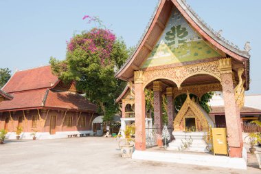 Luang Prabang, Laos - Mar 05 2015: KDV Sensoukharam. Luang Prabang Unesco Dünya Mirası şehir olan ünlü bir tapınakta.