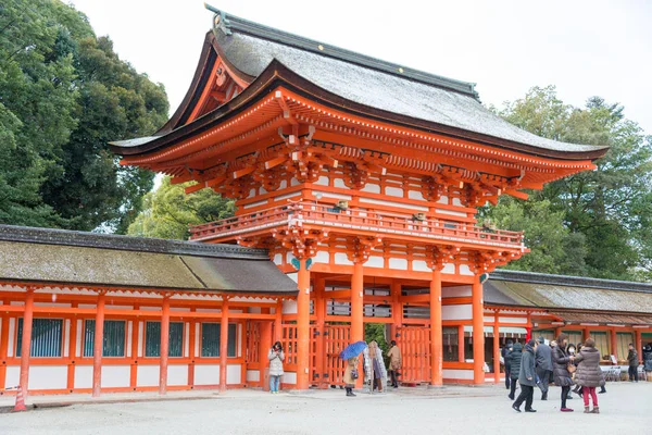 KYOTO, JAPÓN - 12 de enero de 2015: Santuario Shimogamo-jinja. un famoso santuario (Patrimonio de la Humanidad por la UNESCO) en la antigua ciudad de Kioto, Japón . —  Fotos de Stock