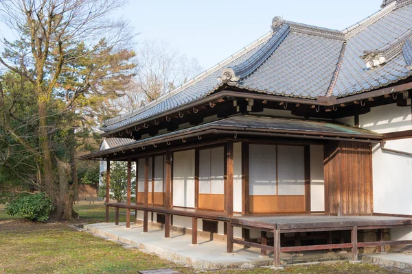 Kyoto, Japonia - jan 11 2015: miejscu zamieszkania kan w nie-miya Kioto gyoen ogród. miejsce znane historyczne w starożytnego miasta Kioto, Japonia. — Zdjęcie stockowe