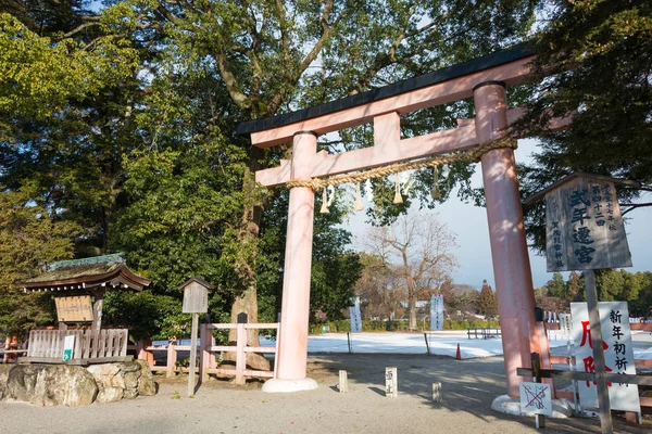 京都府, 日本 - 2015 年 1 月 12 日: 上賀茂神社。有名な神社 (ユネスコ世界遺産) 京都の古代日本. — ストック写真