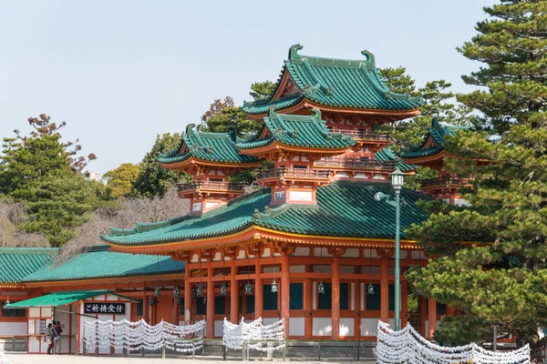 Kyoto, Japonia - jan 12 2015: heian jingu Przybytek. słynnego Sanktuarium w starożytnego miasta Kioto, Japonia. — Zdjęcie stockowe