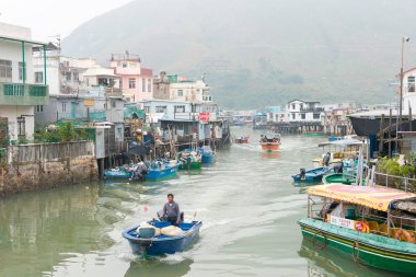 Hong Kong - 10 Aralık 2015: Tai O balıkçı köyü. ünlü tarihi bir site Lantau Island, Hong Kong.