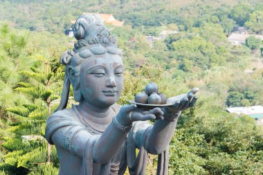 Hong Kong - 11 Aralık 2015: Tian Tan Buda, heykeller. ünlü turistik Ngong Ping, Hong Kong spot.