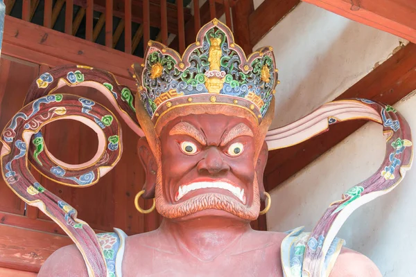 YUNNAN, CHINA - MAR 20 2015: Xingjiao Temple at Shaxi Ancient village. a famous Ancient village of Jianchuan, Yunnan, China. — Stock Photo, Image