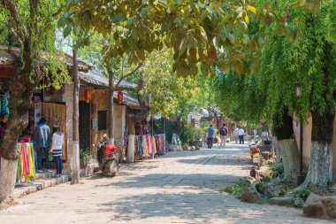 Yunnan, Çin - Mar 21 2015: Shaxi antik köy. bir ünlü antik köy Jianchuan, Yunnan, Çin.