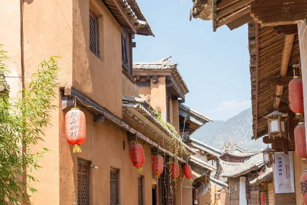 YUNNAN, CINA - 21 MAR 2015: Shaxi Antico villaggio. un famoso villaggio antico di Jianchuan, Yunnan, Cina . — Foto Stock