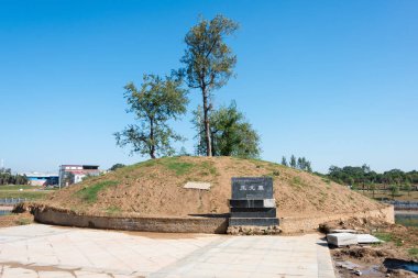 Henan, Çin - 27 Ekim 2015: Wang Yun(137-192) Türbesi. ünlü tarihi bir site Xuchang, Henan, Çin.