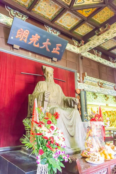 Henan, China - Nov 15 2015: Daxiangguo tempel. een beroemde historische site in Kaifeng, Henan, China. — Stockfoto