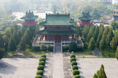 Henan, Çin - 26 Ekim 2015: İlkbahar ve sonbahar Kulesi doğal Spot (Chunqiu bina). ünlü tarihi bir site Xuchang, Henan, Çin.