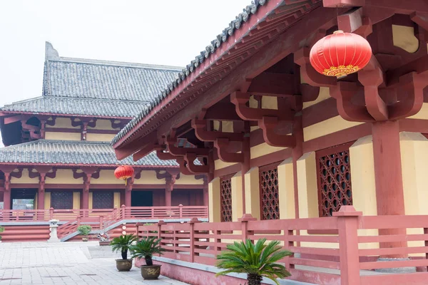 HENAN, CHINA - 26 de octubre de 2015: Primer Ministro Cao Palace. un sitio histórico famoso en Xuchang, Henan, China . —  Fotos de Stock