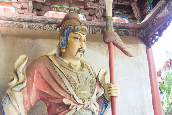Che-nan, Čína - říj 27 2015: Socha Liao Hua v chrám Guandi Xuchang. slavné historické místo v Xuchang, Henan, Čína. — Stock fotografie