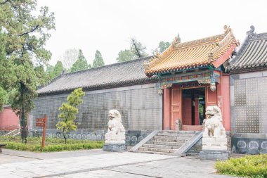 Henan, Çin - 07 Kasım 2015: Zhongyue Temple(World Heritage site). ünlü tarihi bir site Dengfeng, Henan, Çin.