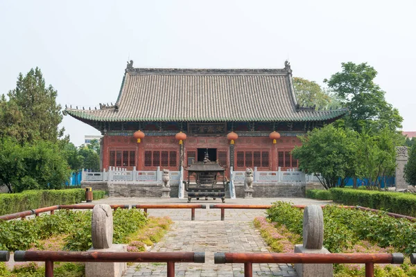 ЭНАН, КИНА - 07 июля 2015: Храм Лоян Чжоугун. известный исторический памятник в Луояне, Хэнань, Китай . — стоковое фото