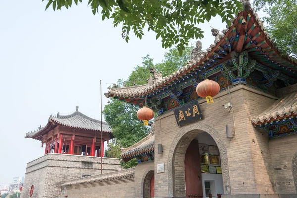 HENAN, CHINE - 07 juillet 2015 : Musée du Temple Luoyang Zhougong. un site historique célèbre à Luoyang, Henan, Chine . — Photo