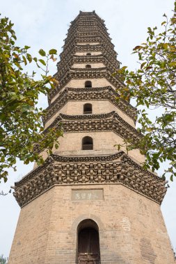 Henan, Çin - 29 Ekim 2015: Xuchang Wenfeng Kulesi Xuchang Pagoda kültür Müzesi'nde. ünlü tarihi bir site Xuchang, Henan, Çin.