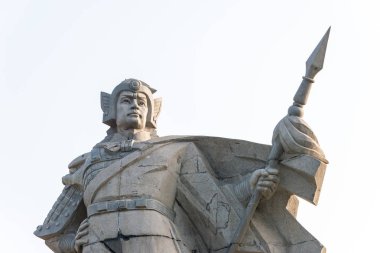 Hebei, Çin - 23 Ekim 2015: Taiyuan, Hebei, Çin Zilong Square'de Zhao Yun heykeller. geç Doğu Han Hanedanlığı ve erken Üç Krallık döneminde yaşamış bir askeri general oldu.