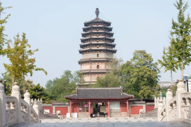 Hebei, Çin - 23 Ekim 2015: Lingxiao Pagoda Tianning Tapınağı'nda. Taiyuan, Hebei, Çin ünlü tarihi bir site.