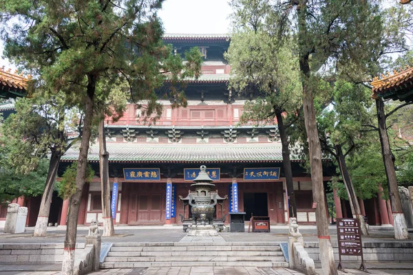 HEBEI, CHINA - Oct 23 2015: Longxing Temple. a famous historic site in Zhengding, Hebei, China. — Stock Photo, Image