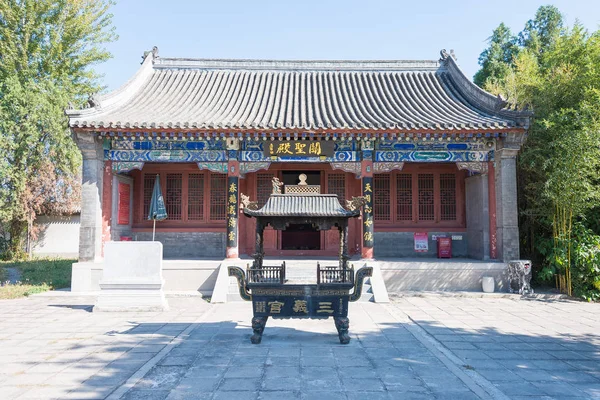 Hebei, Çin - 13 Ekim 2015: Sanyi Tapınağı. ünlü tarihi bir site Zhuozhou, Hebei, Çin. — Stok fotoğraf