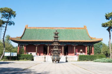 Hebei, Çin - 13 Ekim 2015: Sanyi Tapınağı. ünlü tarihi bir site Zhuozhou, Hebei, Çin.