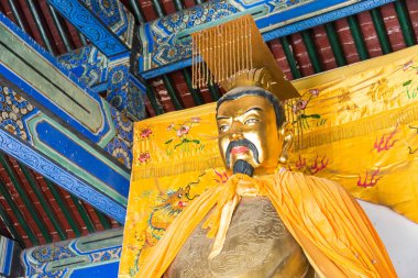 Hebei, Çin - 13 Ekim 2015: Liubei heykel Sanyi Tapınağı'nda. ünlü tarihi bir site Zhuozhou, Hebei, Çin.