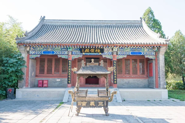 HEBEI, CHINA - 13 de outubro de 2015: Templo Sanyi. um local histórico famoso em Zhuozhou, Hebei, China . — Fotografia de Stock