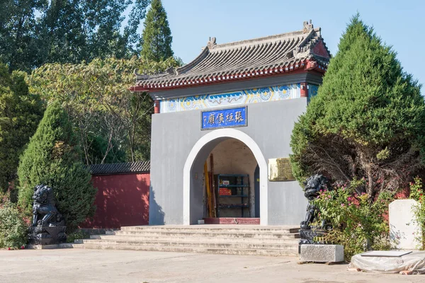 Hebei, China - Oct 13 2015: Zhangfei tempel. een beroemde historische site in Zhuozhou, Hebei, China. — Stockfoto