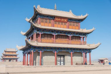 Jiayuguan, Çin - 13 Nisan 2015: Jiayuguan Pass, Çin Seddi batı ucunda. ünlü tarihi sitesi (Unesco Dünya Mirası) Jiayuguan, Gansu, China.