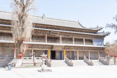Gansu, Çin - 10 Nisan 2015: Zhangye Budda Tapınağı. ünlü tarihi bir site: Zhangye, Gansu, China.