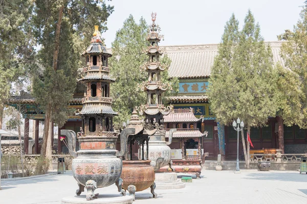 Gansu, Kina - Apr 08 2015: Haizang tempel. en berömd historisk plats i Wuwei, Gansu, Kina. — Stockfoto
