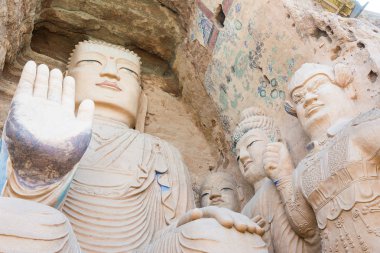 Gansu, Çin - 09 Nisan 2015: Budda heykeller Tiantishan mağarasını de. ünlü tarihi bir site: Wuwei, Gansu, China.