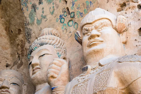 Gansu, china - 09. Apr 2015: Budda-Statuen an Tiantishan-Grotten. ein berühmter historischer ort in wuwei, gansu, china. — Stockfoto